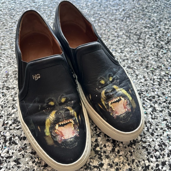 Givenchy sneakers - Picture 1 of 8